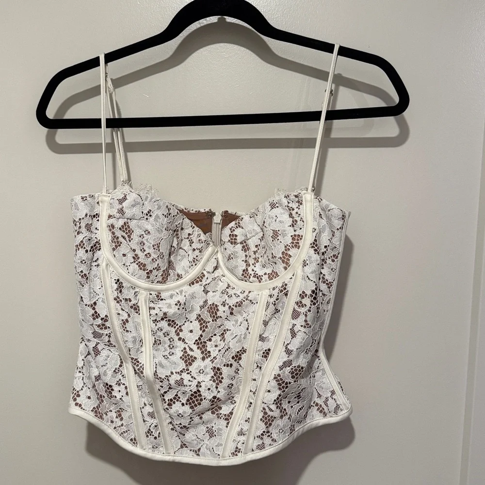 House of CB White Lace Corset Top - Picture 3 of 4